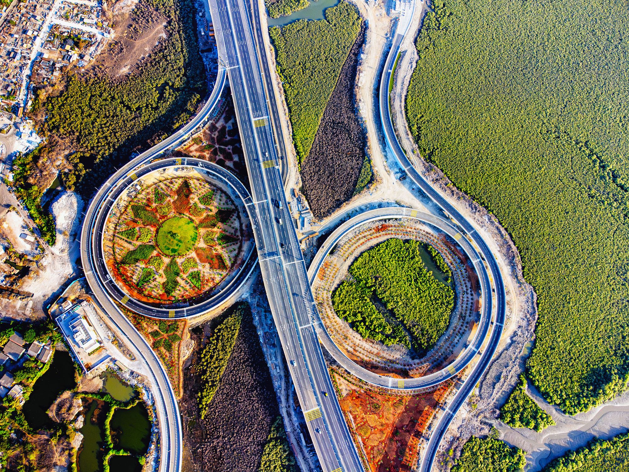 Infrastructure 2025: M&A Risks and Opportunities in a Transforming Market